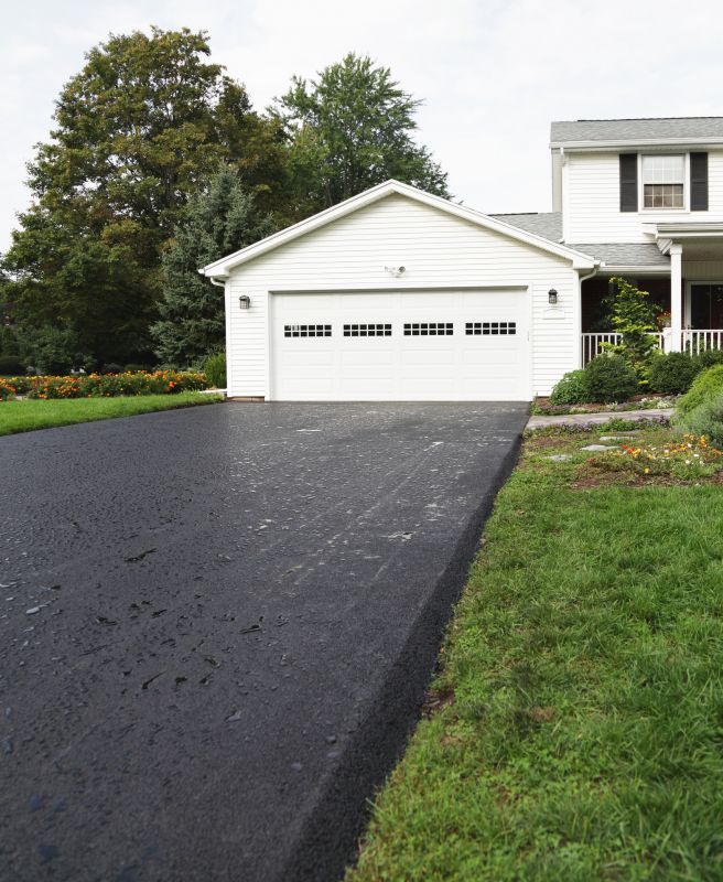 Residential Driveway Blacktop